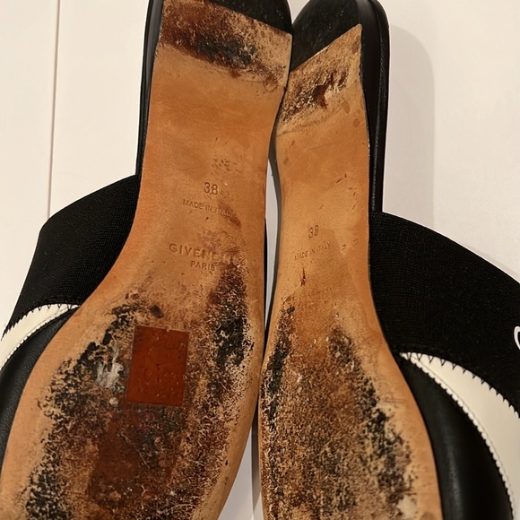 COPY - Beautiful Givenchy of Paris, ladies size 38 shoes - Picture 5 of 7